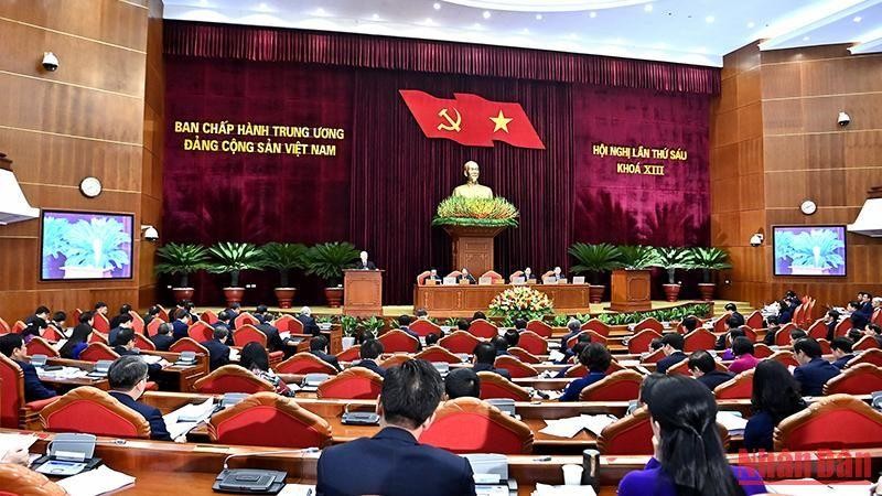 Thông cáo báo chí về ngày làm việc thứ năm của Hội nghị lần thứ sáu Ban Chấp hành Trung ương Đảng khóa XIII