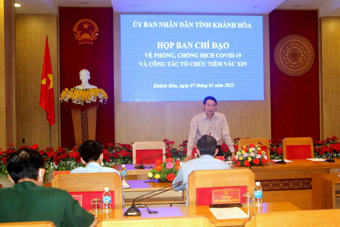 Đẩy nhanh tốc độ tiêm vắc xin cho người dân