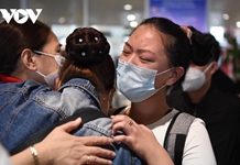 Vui mừng được trở về quê nhà sau chiến sự ở Ukraine