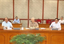 Tổng Bí thư chủ trì họp Bộ Chính trị và Ban Bí thư xem xét những vấn đề nổi bật