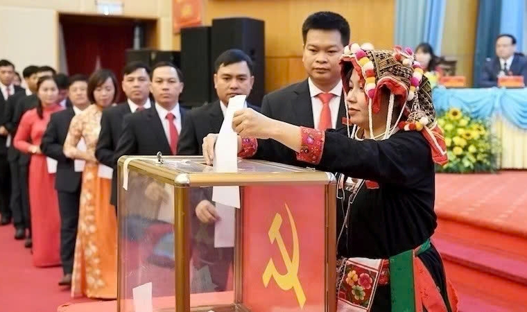 Tạo nền tảng vững chắc để phát triển đất nước