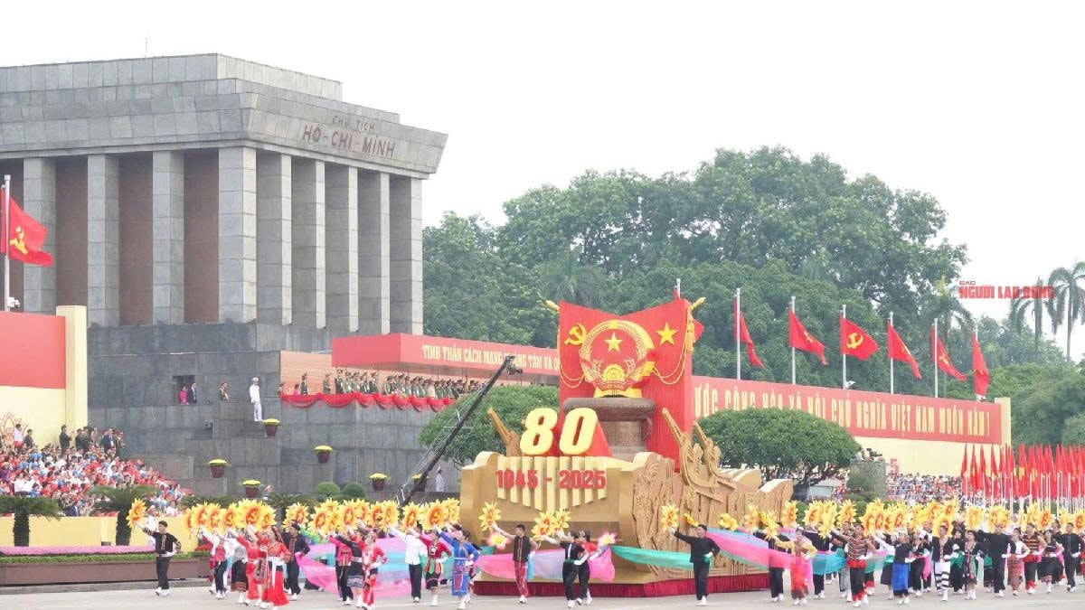 Vai trò của khoa học lý luận trong quá trình hiện thực hóa chủ nghĩa xã hội ở Việt Nam, những yêu cầu, nhiệm vụ và khó khăn, thách thức hiện nay