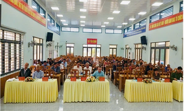 Đảng ủy xã Tân Định tổ chức Hội nghị tuyên truyền, quán triệt một số văn bản quan trọng của Trung ương và của Tỉnh