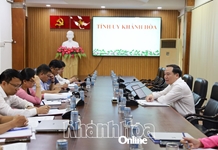 Tăng cường trách nhiệm giải trình trong hoạt động công vụ theo Chỉ thị 53-CT/TW của Bộ Chính trị