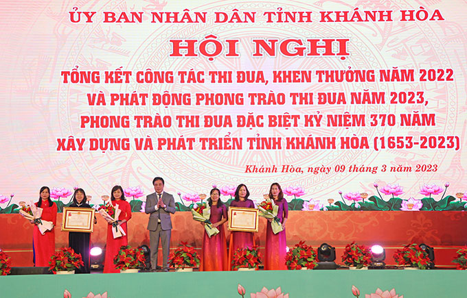 Phát động phong trào thi đua năm 2023 và phong trào thi đua đặc biệt kỷ niệm 370 năm xây dựng và phát triển tỉnh Khánh Hòa