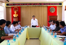 Ông Nguyễn Tấn Tuân - Phó Bí thư Tỉnh ủy, Chủ tịch UBND tỉnh làm việc với huyện Cam Lâm