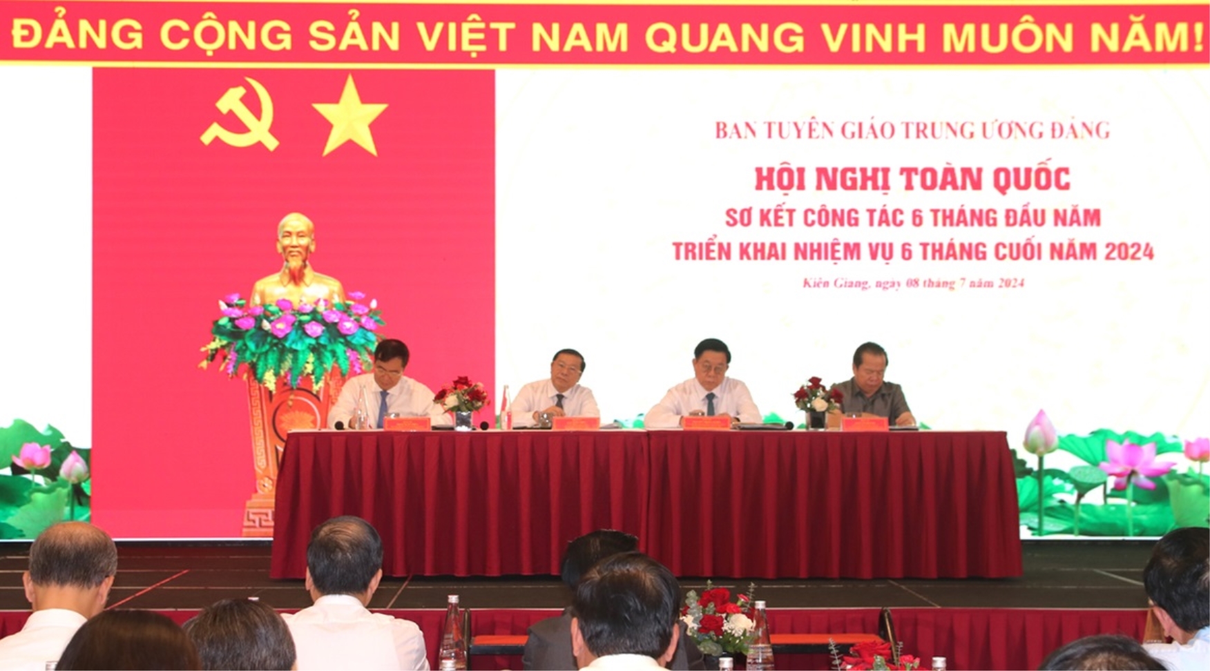 Ngành Tuyên giáo tiếp tục chủ động, sáng tạo và làm tốt công tác tham mưu về chính trị, tư tưởng, đạo đức