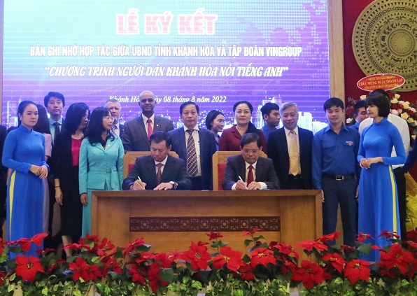 Triển khai chương trình "Người dân Khánh Hòa nói tiếng Anh" do Tập đoàn Vingroup tài trợ