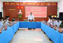 Trưởng Ban Tuyên giáo và Dân vận Tỉnh ủy Võ Hoàn Hải làm việc với Đảng ủy phường Đô Vinh