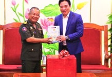 Lãnh đạo tỉnh Khánh Hòa tiếp đoàn công tác Tiểu khu Quân sự tỉnh Stung Treng (Campuchia)
