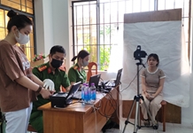 Tích cực hỗ trợ người dân kích hoạt tài khoản định danh điện tử