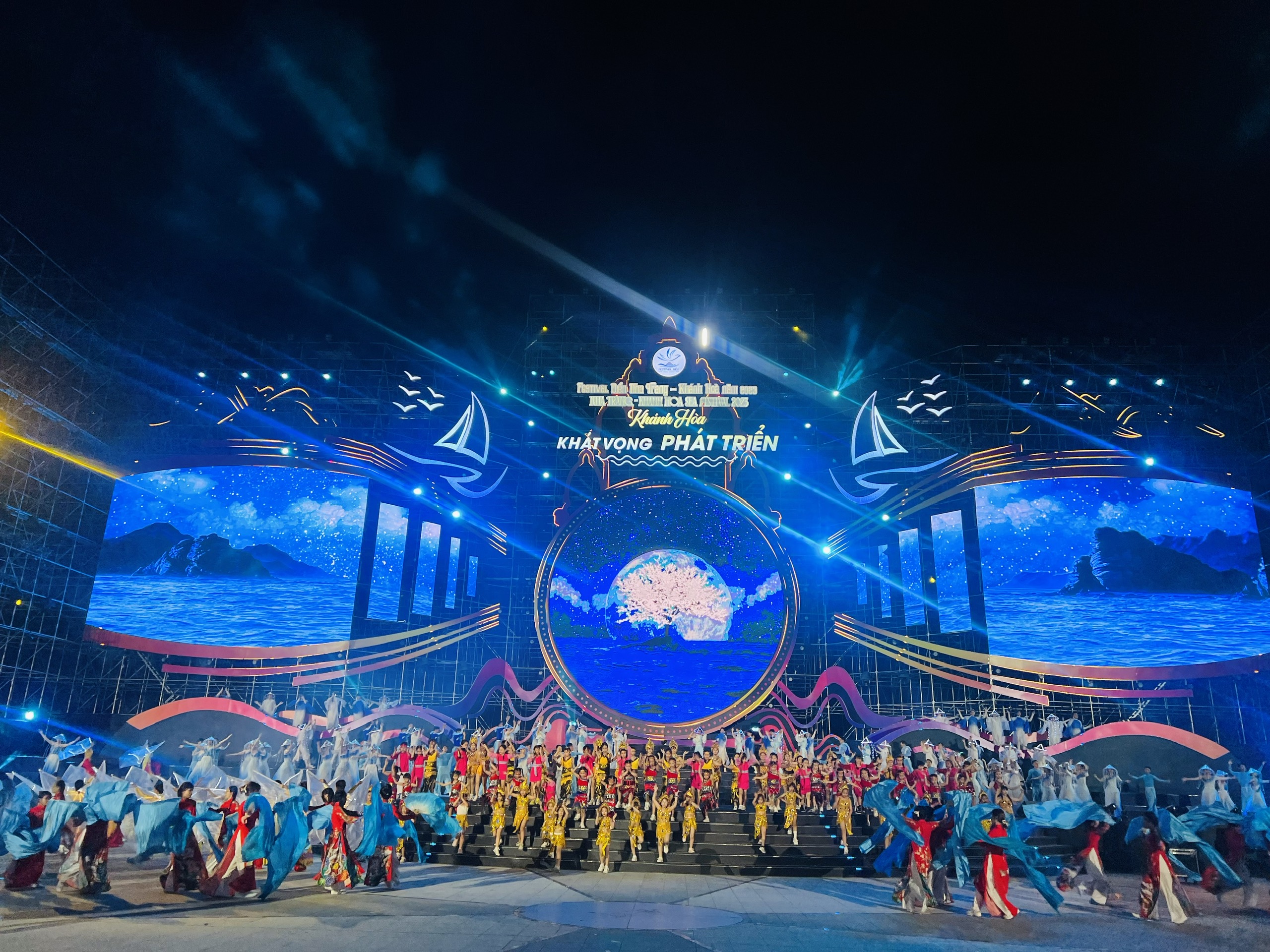 Nha Trang: Điểm sáng trong phong trào thi đua yêu nước