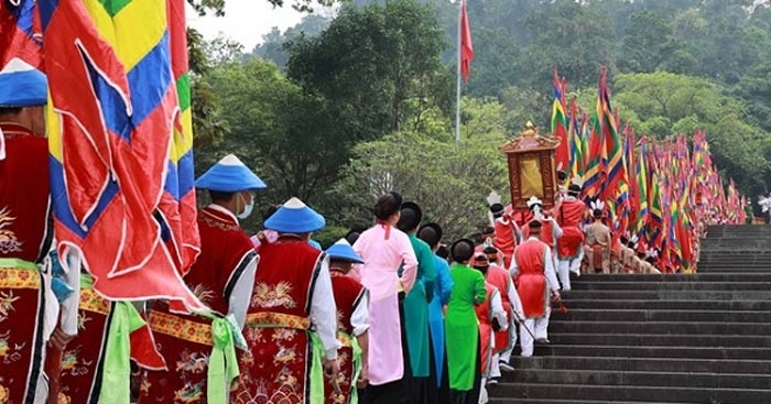 Giữ gìn và phát huy bản sắc văn hóa của dân tộc trong quản trị quốc gia