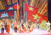 Dấu mốc tình láng giềng hữu nghị Việt Nam-Campuchia