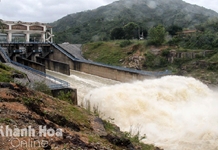 Mưa lớn, 15 hồ chứa nước xả điều tiết