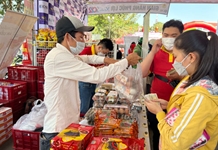 Đa dạng các hình thức chăm lo cho người lao động dịp Tết Giáp Thìn