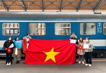 Tình nguyện viên ở biên giới Ukraine: “Vì chúng ta là đồng bào”