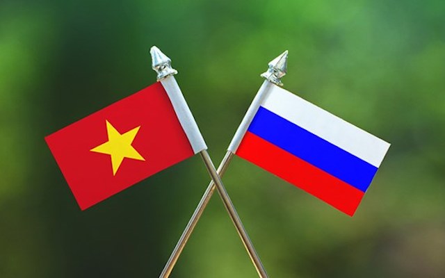 Điện mừng Quốc khánh Liên bang Nga