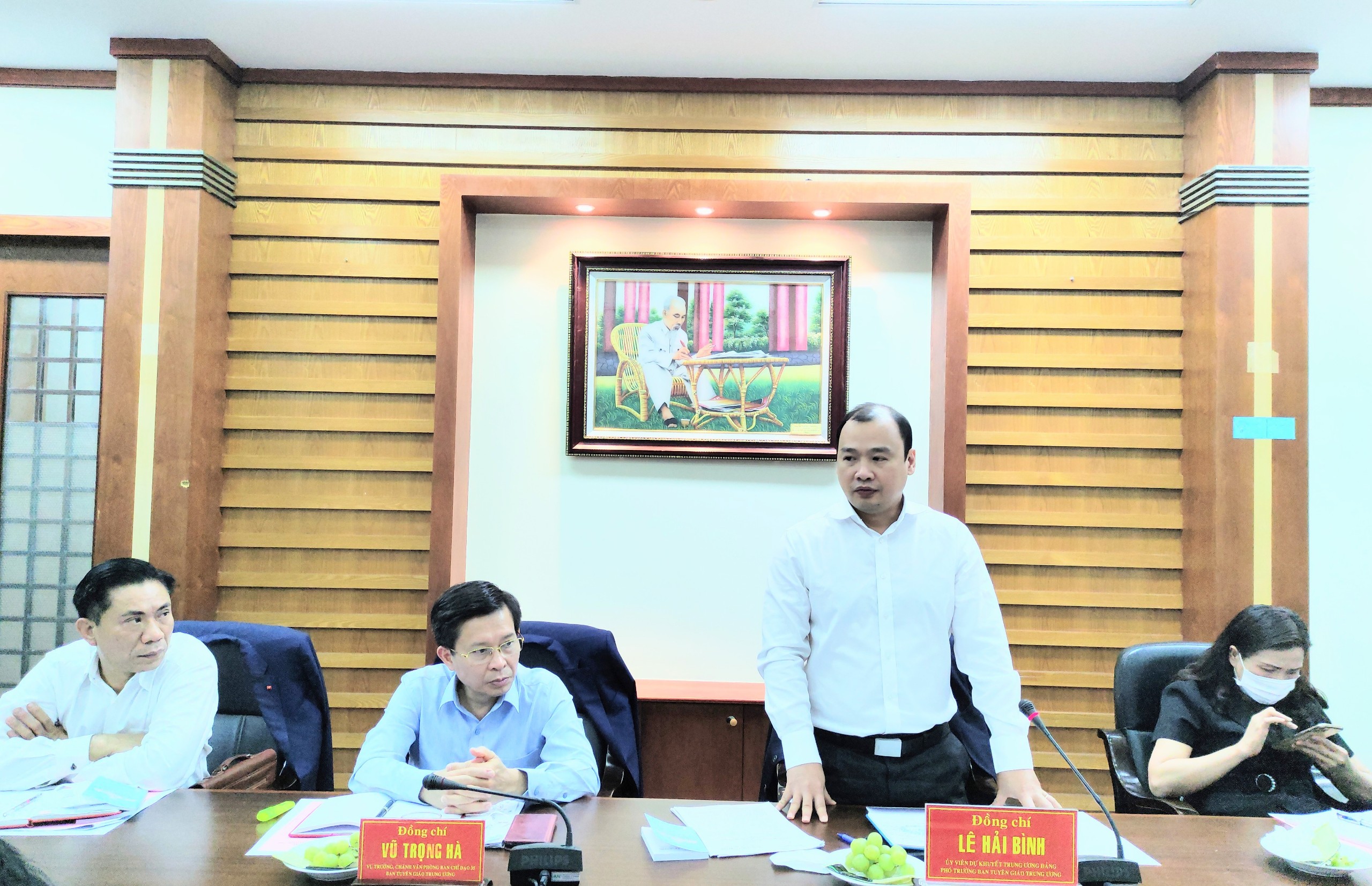 BAN TUYÊN GIÁO TRUNG ƯƠNG LÀM VIỆC VỚI THƯỜNG TRỰC TỈNH ỦY VỀ KẾT QUẢ CÔNG TÁC TUYÊN GIÁO NĂM 2021