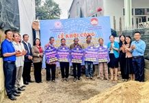 Hoạt động thiết thực chào mừng Đại hội đại biểu toàn quốc lần thứ XIV của Đảng, Lễ Khởi công sửa chữa 5 “Nhà tình nghĩa” tại phường Tây Nha Trang