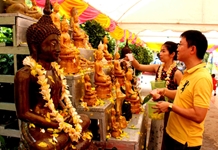 Tổng Bí thư Nguyễn Phú Trọng chúc mừng Tết cổ truyền của Lào và Campuchia