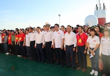 Tưởng niệm cán bộ, chiến sĩ hy sinh vì sự nghiệp bảo vệ chủ quyền biển đảo