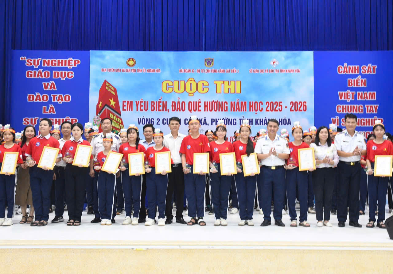 Tổ chức Cuộc thi “Em yêu biển, đảo quê hương” năm học 2025 - 2026