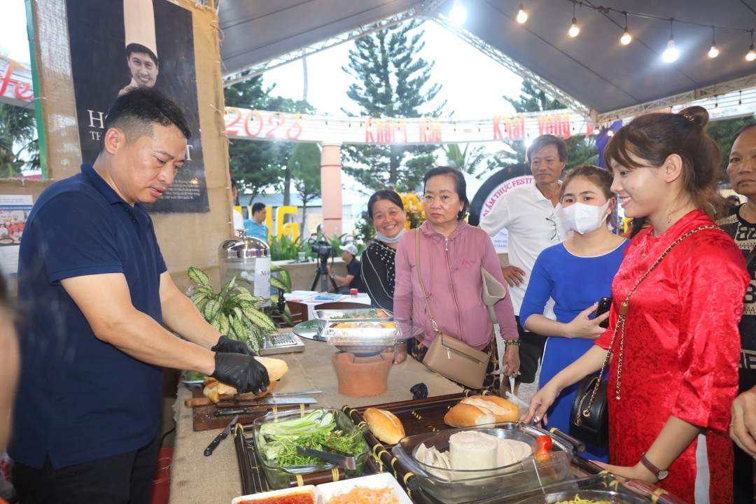 Liên hoan Du lịch Biển Nha Trang 2024: Sẽ có hơn 200 gian hàng du lịch, ẩm thực