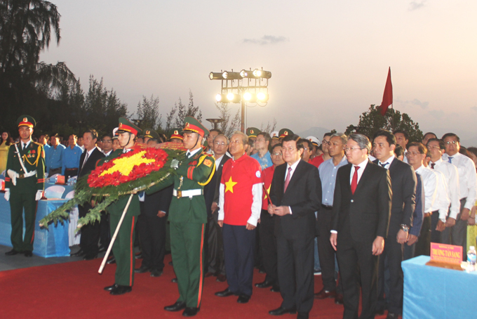 Tưởng niệm 64 cán bộ, chiến sĩ Hải quân nhân dân Việt Nam hy sinh bảo vệ chủ quyền biển, đảo