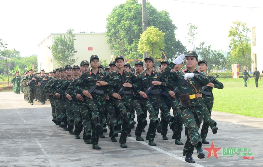 Yếu tố tác động đến phát huy phẩm chất “Bộ đội Cụ Hồ” của giảng viên khoa học xã hội và nhân văn ở các trường sĩ quan quân đội hiện nay