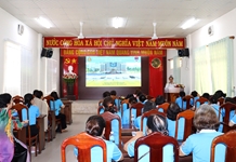 Lan tỏa tình yêu biển, đảo Việt Nam đến cán bộ Chi hội phụ nữ phường Nha Trang