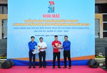 Tổ chức triển lãm ảnh Khoảnh khắc áo xanh