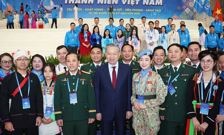 Chủ nghĩa Mac-Lê-nin , tư tưởng Hồ Chí Minh về tư cách, tiêu chuẩn người đảng viên - Gợi mở xây dựng thế hệ đảng viên trong kỷ nguyên mới