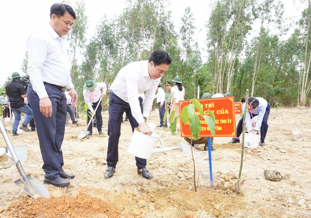 Phát động “Tết trồng cây đời đời nhớ ơn Bác Hồ” Xuân Giáp Thìn 2024