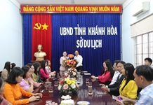 Bà Phạm Thị Xuân Trang chúc Tết các đơn vị, doanh nghiệp
