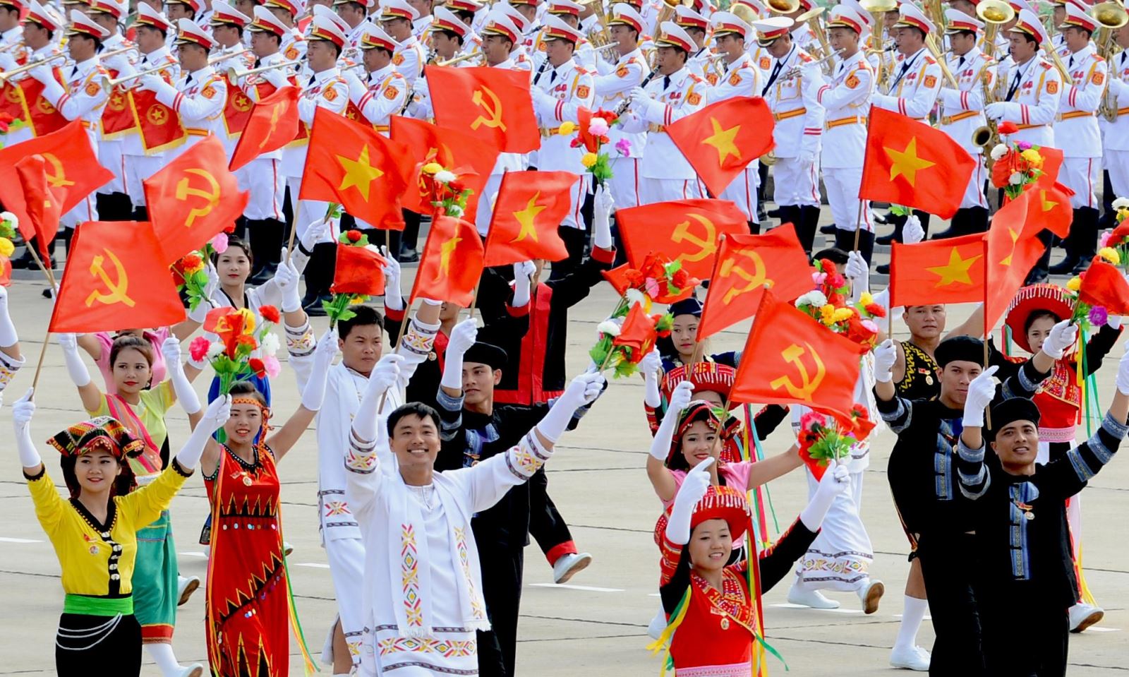 Giải quyết mối quan hệ giữa đại đoàn kết toàn dân tộc và thực hành dân chủ xã hội chủ nghĩa hiện nay