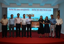 Thường trực HĐND tỉnh Khánh Hòa và tỉnh Bắc Giang: Tọa đàm, trao đổi kinh nghiệm công tác