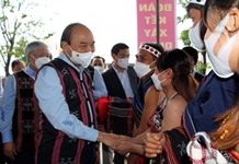 Chủ tịch nước: Cán bộ phải đến với dân, lắng nghe nhân dân nói