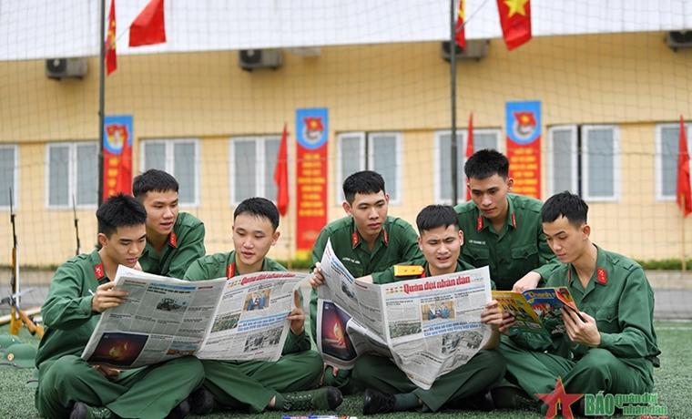 Phát huy giá trị văn hóa “Bộ đội Cụ Hồ” trong xây dựng môi trường văn hóa ở đơn vị cơ sở Quân đội hiện nay