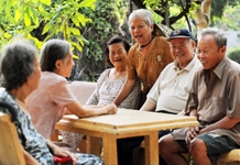 Bảo đảm an sinh xã hội cho người cao tuổi trong bối cảnh đẩy mạnh xây dựng và hoàn thiện Nhà nước pháp quyền xã hội chủ nghĩa Việt Nam hiện nay