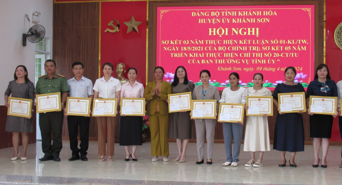 Khánh Sơn: Nhiều mô hình, cách làm hiệu quả