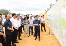 Đoàn công tác của Ủy ban Kinh tế Quốc hội khảo sát Dự án đường bộ cao tốc Vân Phong - Nha Trang