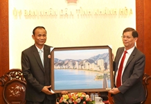 Lãnh đạo UBND tỉnh Khánh Hòa tiếp đoàn công tác của các tỉnh Stung Treng (Campuchia), Attapeu và Champasak (Lào)