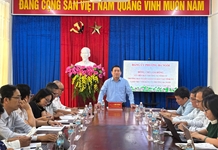 Đồng chí Trưởng ban Tuyên giáo và Dân vận Tỉnh ủy làm việc với Đảng ủy phường Ba Ngòi