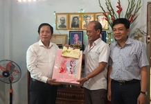 Ông Hà Quốc Trị thăm gia đình nguyên lãnh đạo chủ chốt của tỉnh đã từ trần
