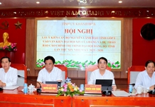 Khánh Hòa và Ninh Thuận lấy ý kiến cán bộ nguyên lãnh đạo tỉnh; chuyên gia, nhà khoa học, giới trí thức góp ý vào văn kiện Đại hội Đảng bộ tỉnh lần thứ XIX, nhiệm kỳ 2025-2030