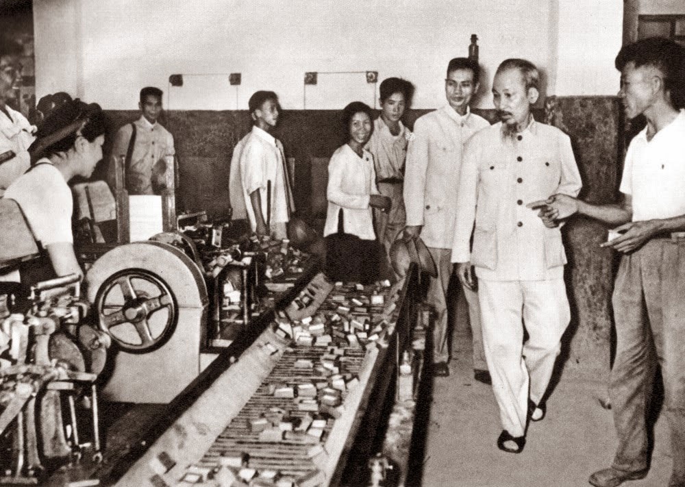 Tư tưởng Hồ Chí Minh về quản lý kinh tế và bài học quản trị cho doanh nghiệp hiện nay