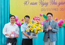 Lãnh đạo tỉnh thăm, chúc mừng các cơ sở giáo dục nhân Ngày Nhà giáo Việt Nam