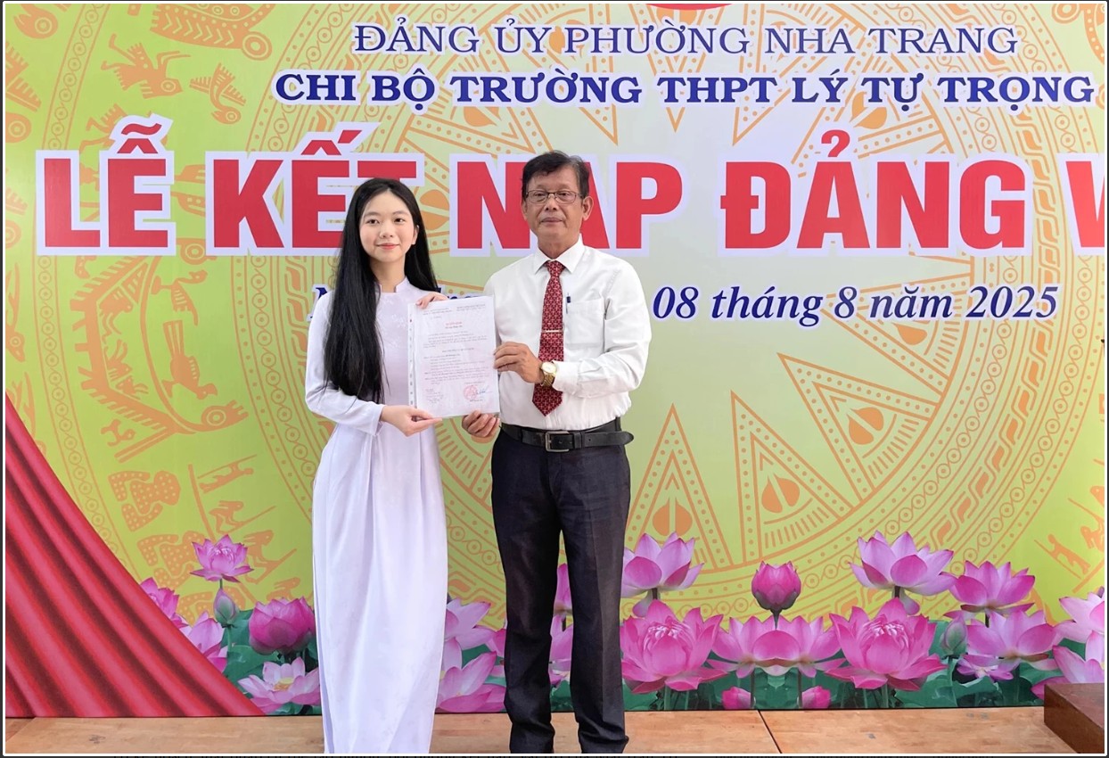 Khánh Hòa chỉ đạo đẩy mạnh công tác phát triển đảng viên trong nhiệm kỳ 2025 - 2030 