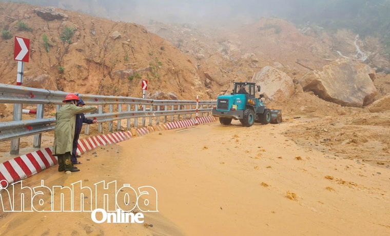 Hỗ trợ khẩn cấp 50 tỷ đồng cho tỉnh Khánh Hòa khắc phục thiệt hại do mưa lũ